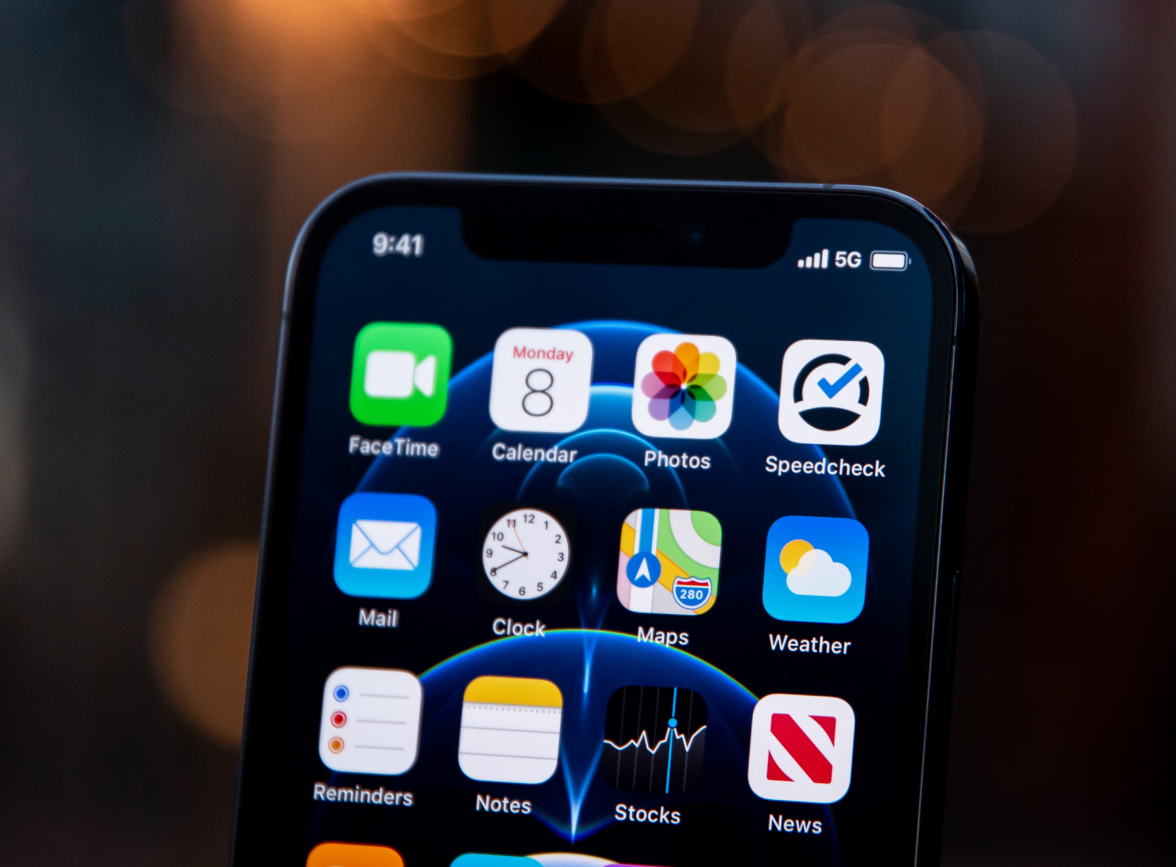 寻甸苹果手机维修分享为什么 iPhone 12 在冬季会自动关机 